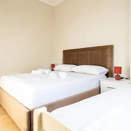 アパート 2 Near Center *