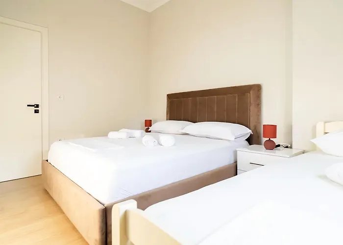 アパート 2 Near Center *