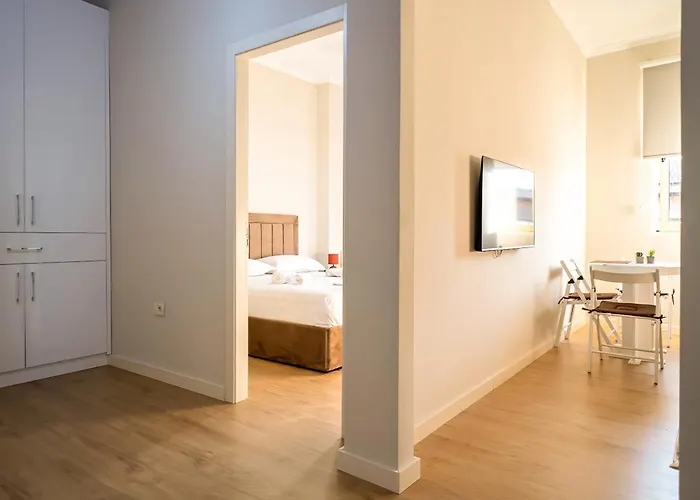 アパート 2 Near Center *